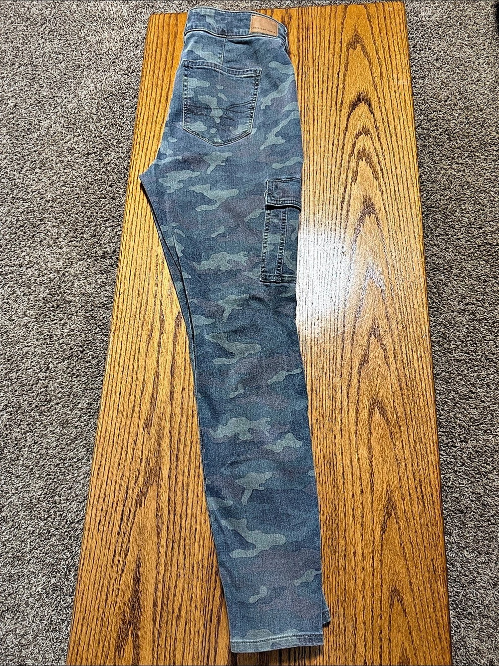 American Eagle Camo Cargo Skinny Pants Green & Gray Size 14 Long